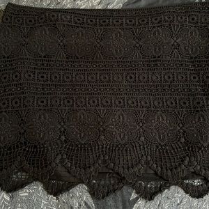 Vintage Crochet Mini-Skirt